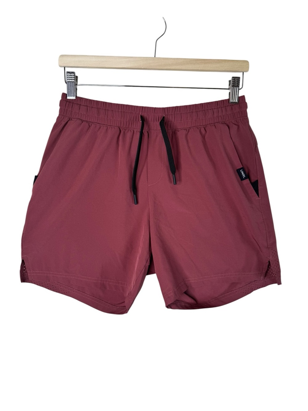 UNRL Stride Athletic Shorts Red Rock Men's Size Medium